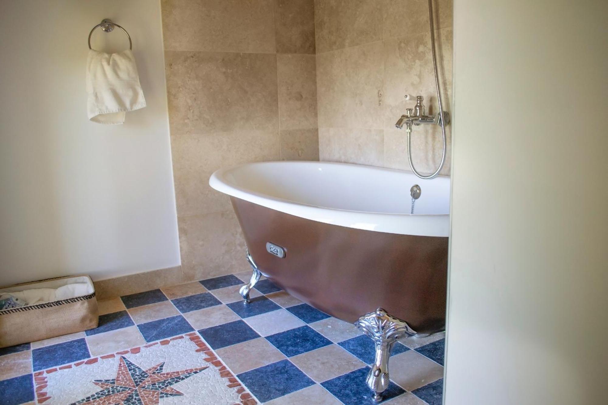 La Reserve Du Chateau De Roques Puisseguin Bagian luar foto